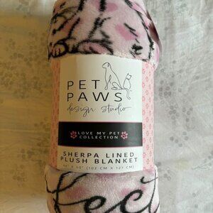 NWT Pet Paws Design Studio Sherpa Plush Pink & Black Cat Throw Blanket